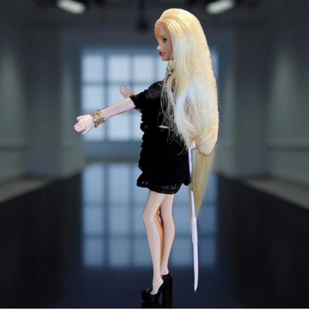 Barbie Doll Juicy couture 2004 Beverly
Hills (2008) Chiffon dress & jewelry - Picture 11 of 16